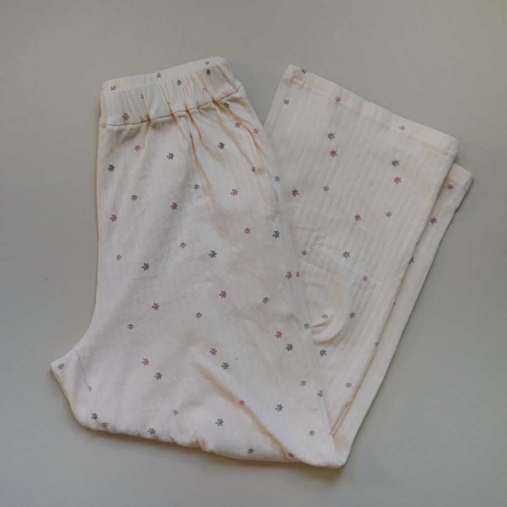 .Adult Holiday Pants