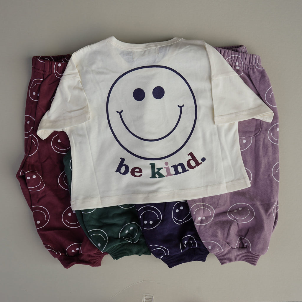 .Be Kind Fall Tee