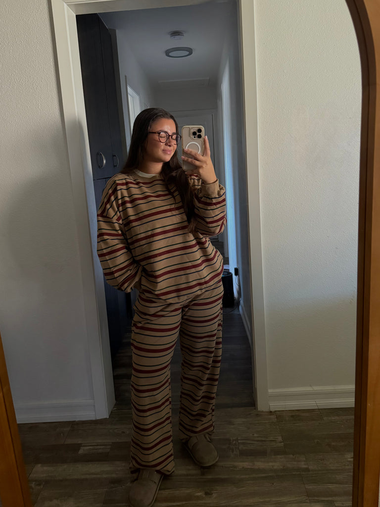 .Adult Fall Stripe Sweatshirt